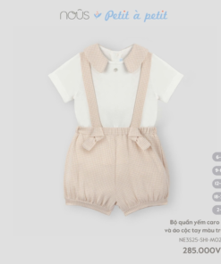 Bộ quần yếm caro nâu và áo cộc tay màu trắng