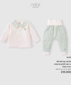 Bộ dài tay cài thẳng màu be phối caro xanh thêu trang trí